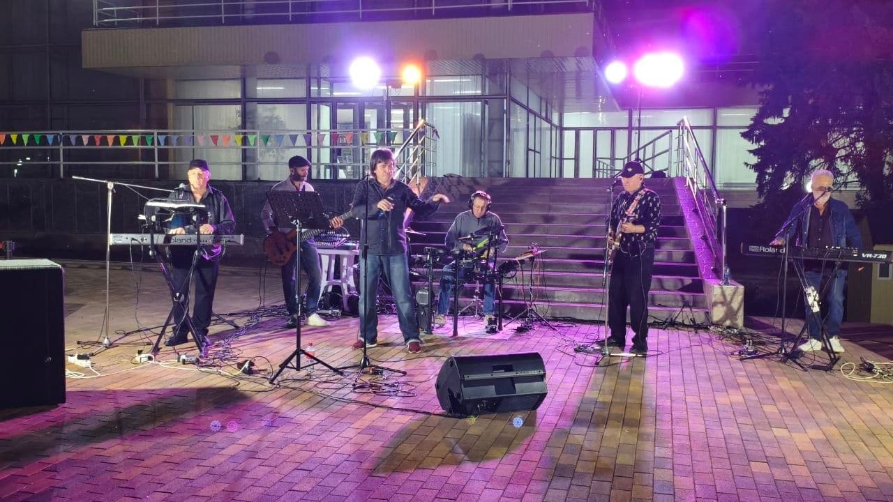 Вечер в честь закрытия купального сезона в «Жемчужине Кавказа»