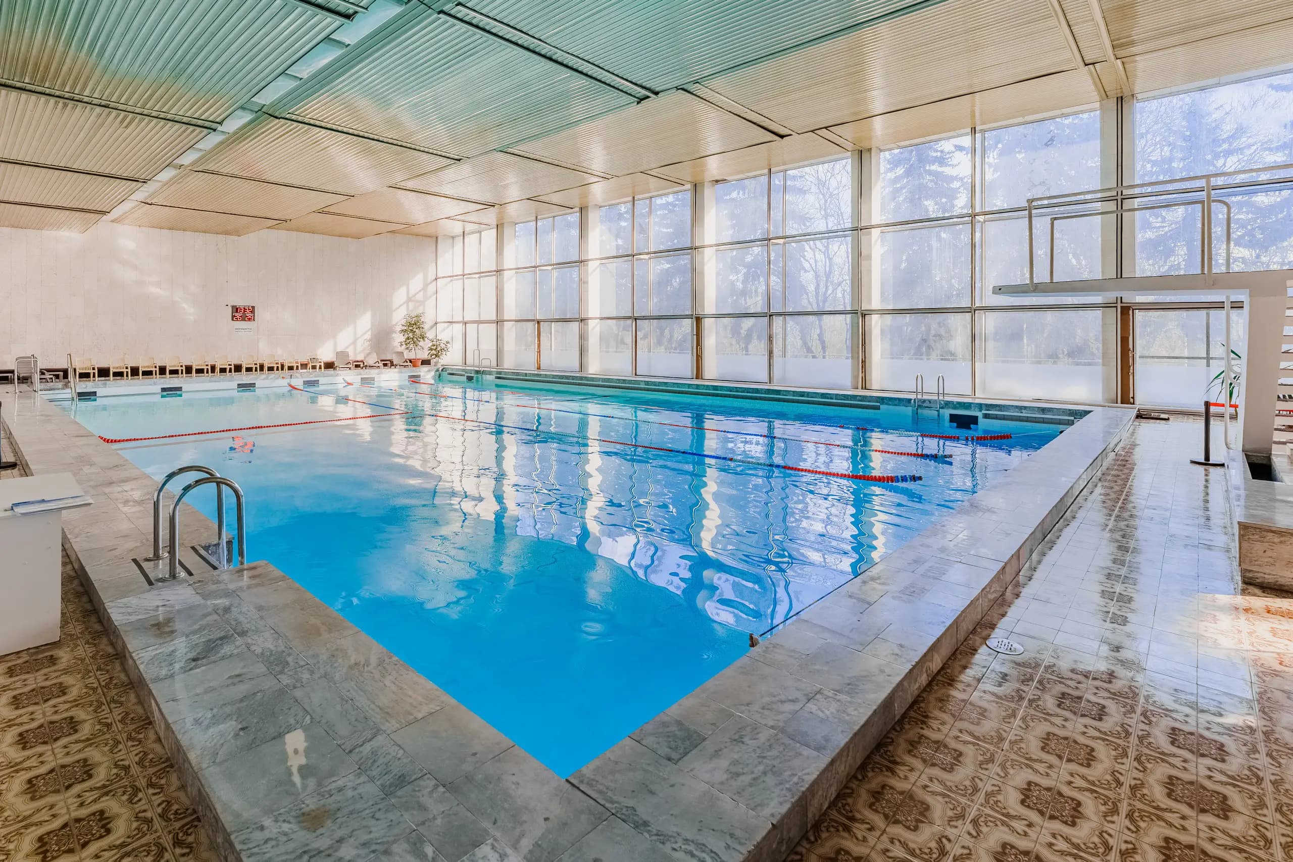 Крытый бассейн №4